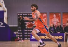 Telfer crosses the ditch to join Pioneers