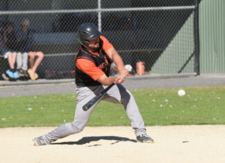 Thrilling tie leaves Federals and Tigers deadlocked