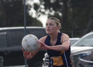 Saints fight, but Eagles too strong