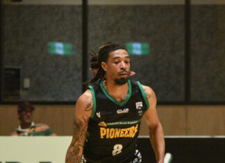 Pioneers men split road double